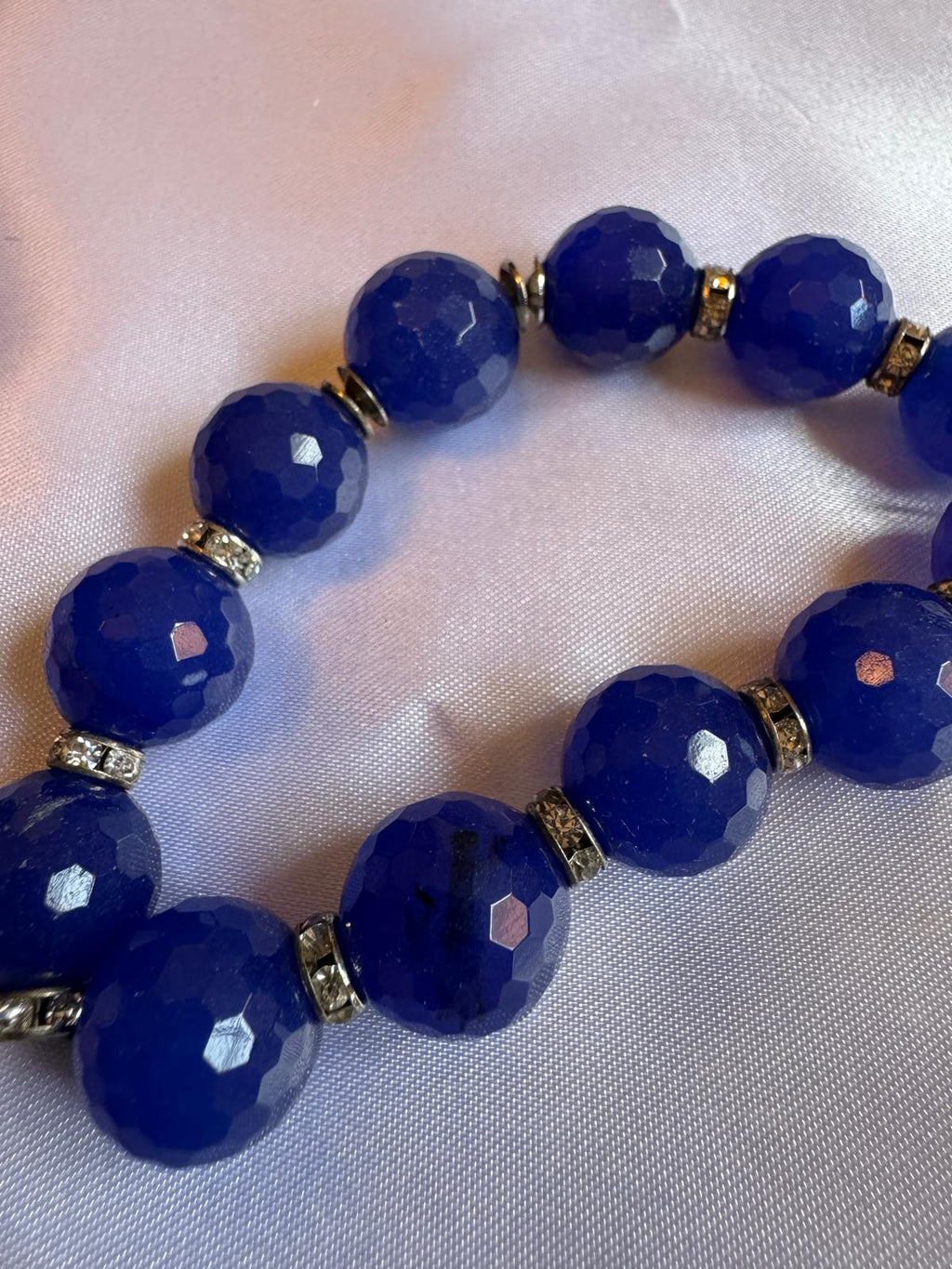 Elastic blue agate bracelet. Handmade. Made in Italy.