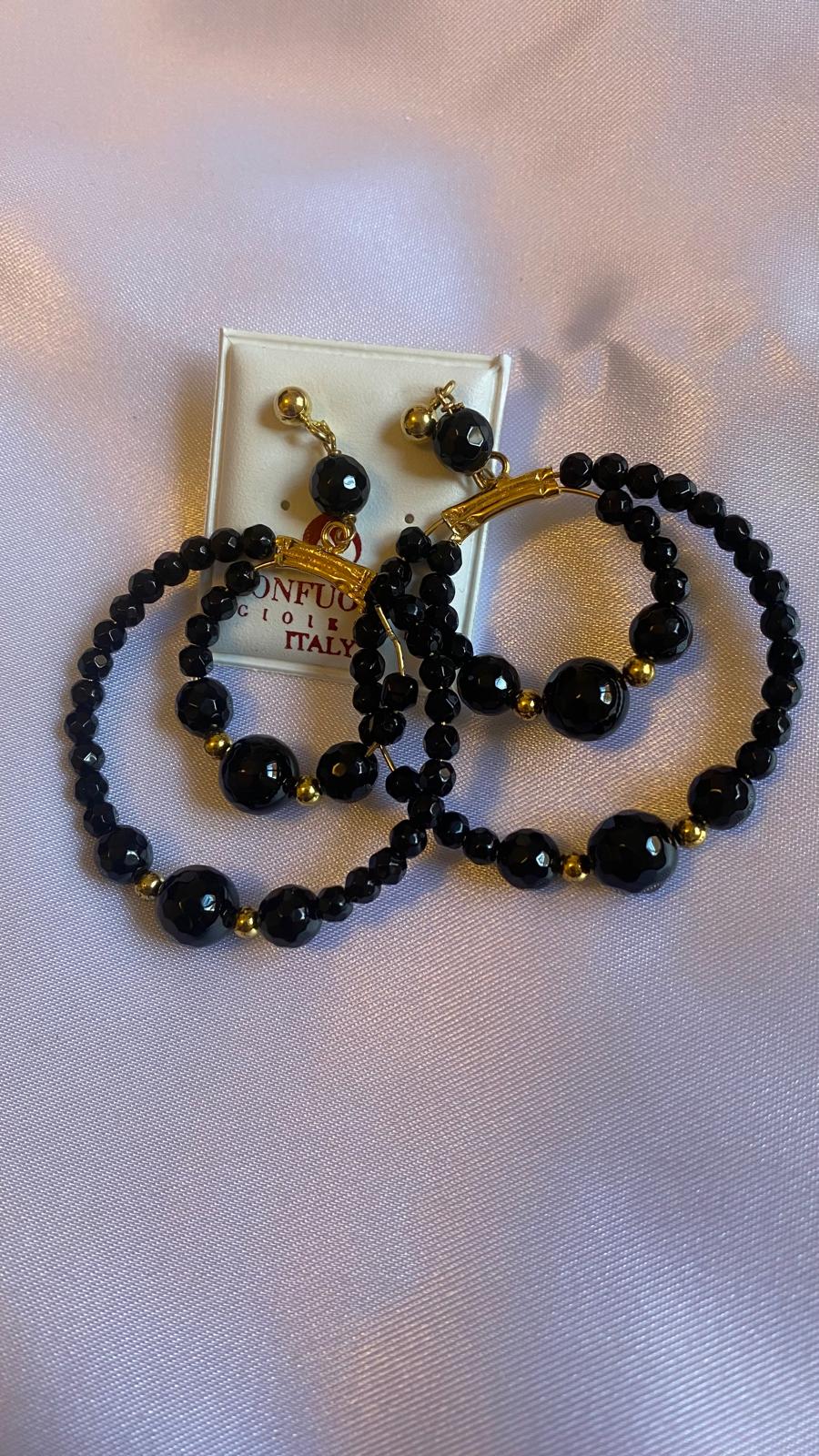 Black beaded Onyx earrings in Gold plated silver.